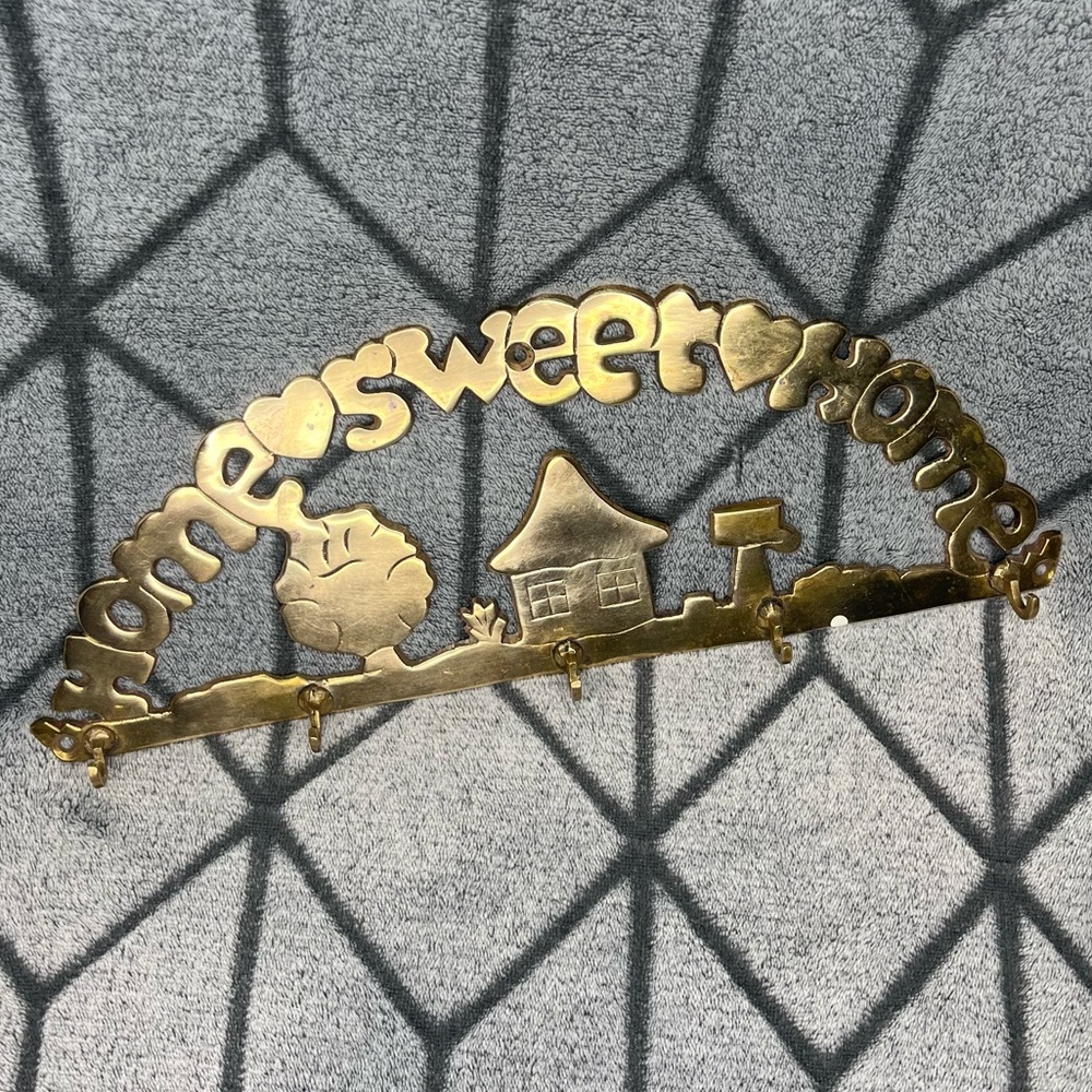 ‘Home Sweet Home’ Brass Wall Mounted 5 Hook Key Holder V